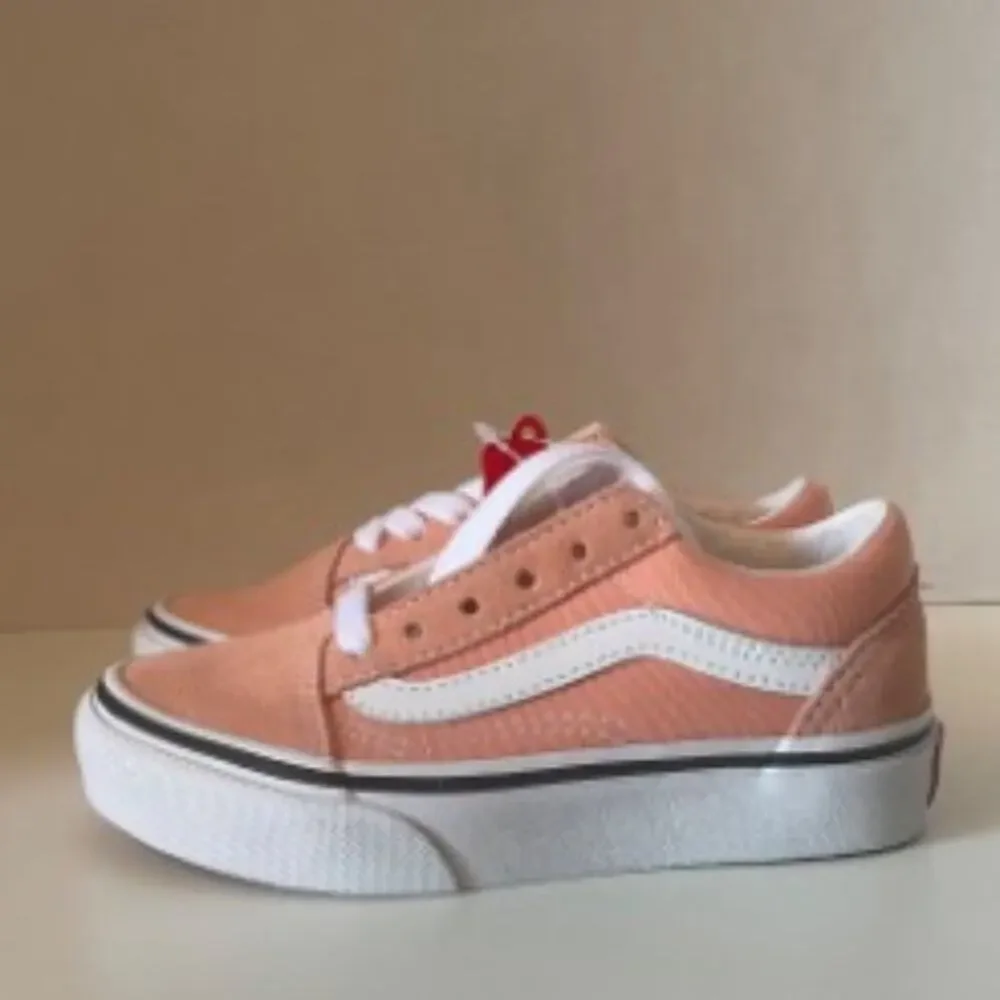 Vans Kids Girls Old Skool Sneakers Salmon/True White Size 10.5K NWOB - Picture 9 of 11